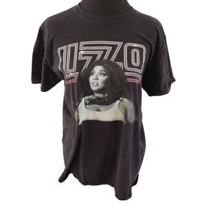 Lizzo The Special Tour 2023 Black Graphic T Shirt Large